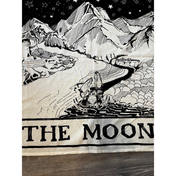 The Moon Tarot Card Tapestry Black White XVIII Wolf Zodiac Wall Hanging 74x57 - Picture 3 of 12